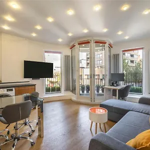 Carnaby Street Apartment London