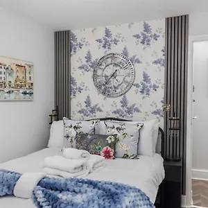 Apartment Cosy Gem Next Transport Easy Access To London