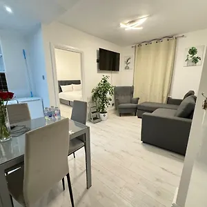 One Bedroom Flat 2nd Floor Victoria Apartment
