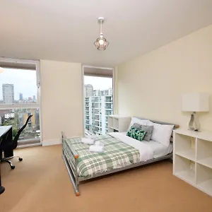 Apartment Comfortable 2 Bedroom Flat With Great View Near Canary Wharf