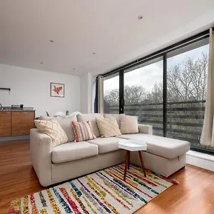 Guestready - Modern With Balcony No Wifi Apartment *