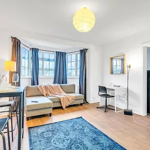 Month Free Parking Zone 2 Flat 4b Apartment Edgware