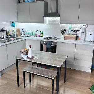 Apartment Lovely 1br Flat Near Notting Hill & Kensalrise