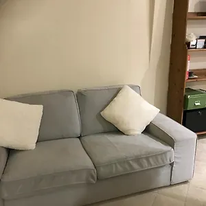 Apartment Comfy London With Parking