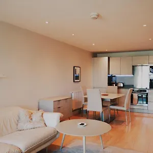 Apartment Stunning Two Bedroom