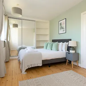 Apartment Cozy By Morden Tube *