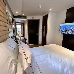 Apartment En-suite Twin For 4, 203 London