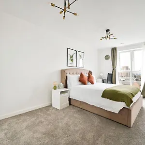 Apartment The Chic Spot By Hostmynest *