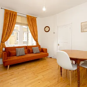 Sunny 1br Gem In Chelsea Harbour & Coleridge Gardens *