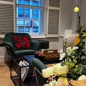 Charm - Soho Mayfair *