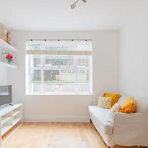 Cosy 1bd Flat Heart Of North West Apartment London