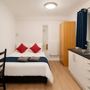 Heathrow , London , Shortstays *