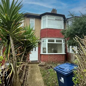 Ritz Place 3 Guest house Northolt (Greater London)