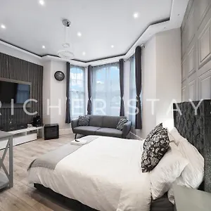 Hackney - En-suite & Amenities Hotel 4*