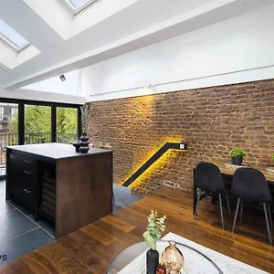 1 Min Walk To Euston Station, Modern Townhouse *