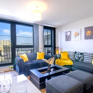 Apartment New The Viewpoint Modern 2 Bed Near O2 And Excel Ideal For Business And Long