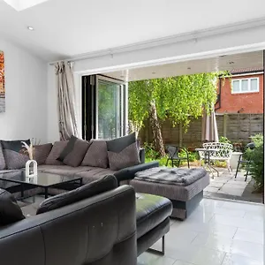Shard View 3 Bed Entire * London