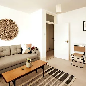 Beautiful Designer Flat In Maida Vale, Sleeps 4