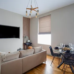 Eden - Islington - 2 Bed With Terrace Apartment London
