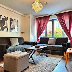 Casa vacanze Explore London: 2 Bedroom House In Wood