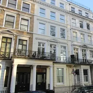 Apartment Courtfield Gardens London