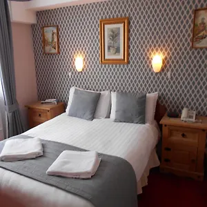 Hotel Parkwood 3*