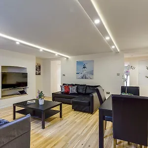 Southbank Apartment London