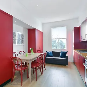 Apartment Ifield 178 *