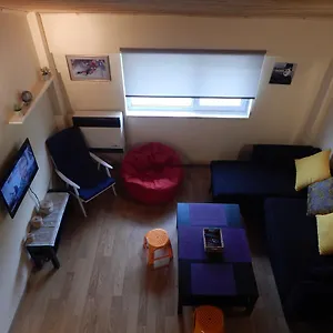 46 Apartment *