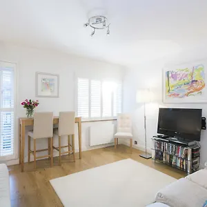 Sublime Flat With Thames View *