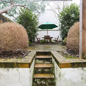 Apartment A To Rent - Chelsea
