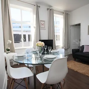 Regents Park Central Apartment London