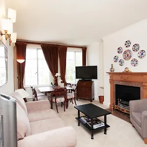 South Kensington Concierge Apartment