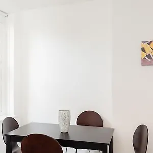 Kennington 1/apartment Apartment
