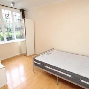 Apartment Parkhill Court