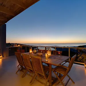 Stanford's Cove Apartment