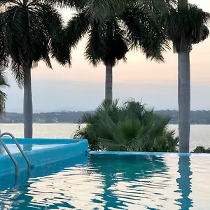 Hotel Infinity 3*