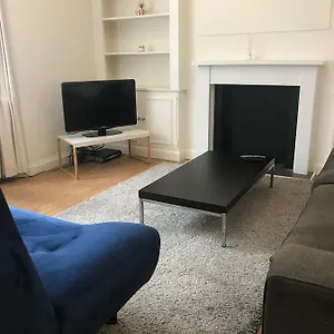 Marylebone High Street Apartment 3*