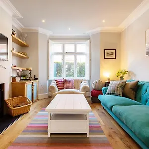 Veeve - Parliament Hill Townhouse Holiday home London