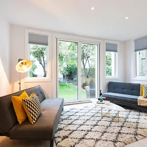 The Earl's Court Garden Gem * London
