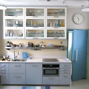 36 Woodstock Grove Apartment