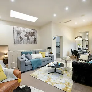 Apartment Mews House