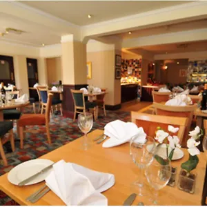 Comfort Harrow Hotel 3*