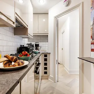 Apartment Stylish Buckingham Victoria