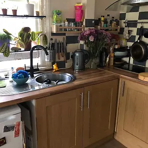 Ealing Broadway Guest House 3*