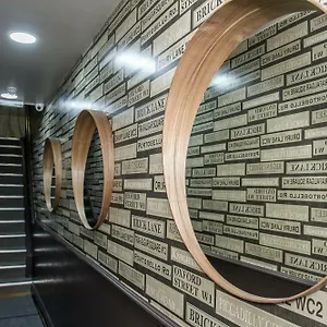 Monopoly Accommodations Apartment London