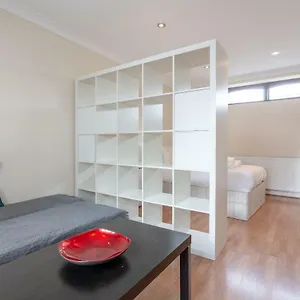 4 Bedroom Mews House In Kensal Rise *