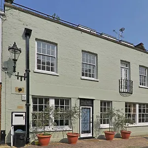 Holiday home Ennismore Mews London