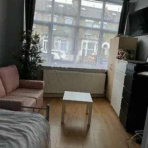 Walthamstow Studio Apartment