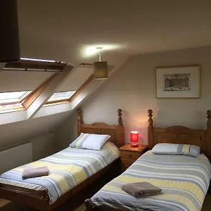 Tony's Place Bed & Breakfast London
